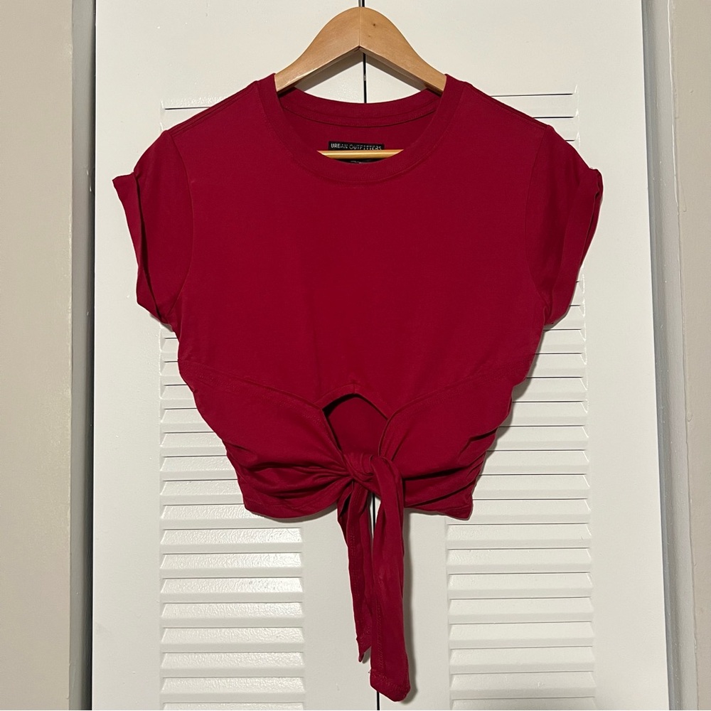 Urban Outfitters Sonya Tie Front Cropped Tee T-Shirt Women's Sz Medium Preowned